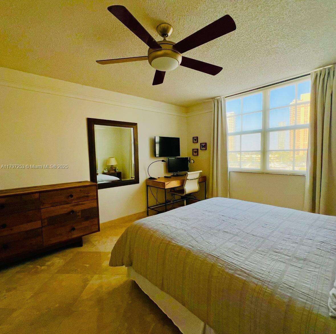 The Yacht Club At Aventura at 19877 Country Club Dr, Aventura, FL 33180 - For Rent photo 16