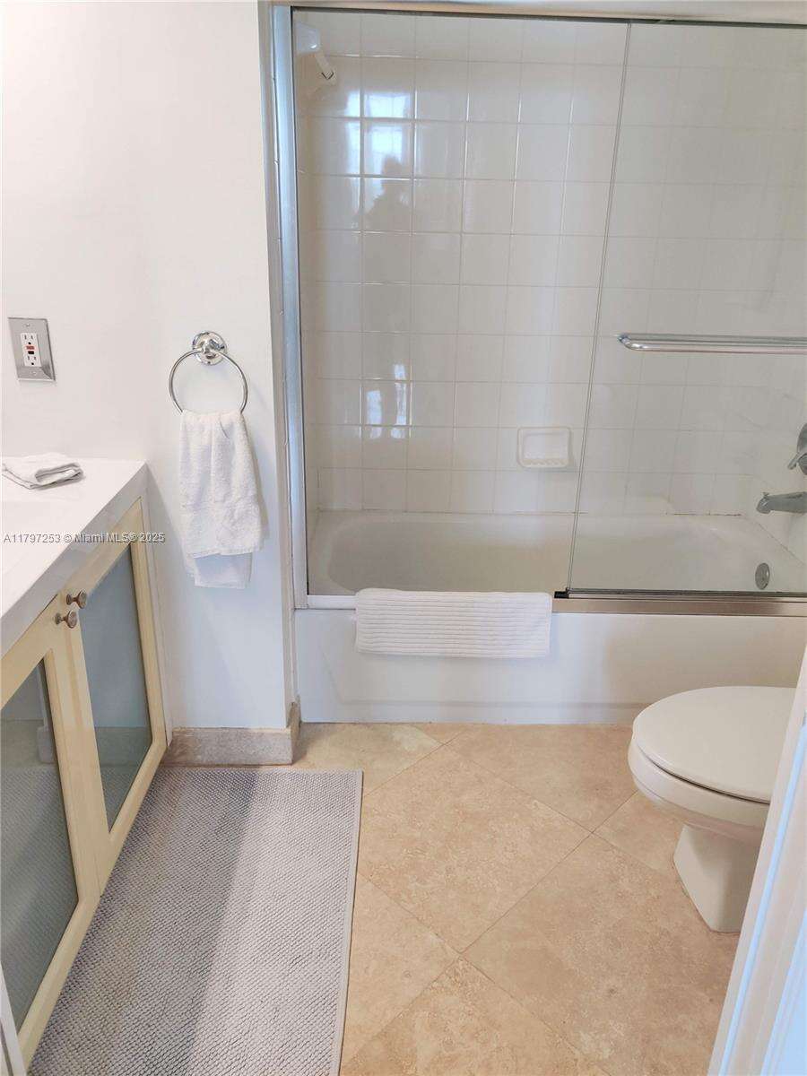 The Yacht Club At Aventura at 19877 Country Club Dr, Aventura, FL 33180 - For Rent photo 21