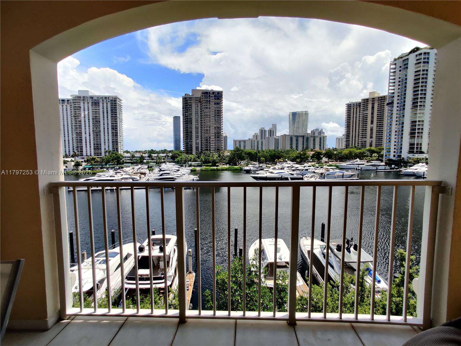 The Yacht Club At Aventura at 19877 Country Club Dr, Aventura, FL 33180 - For Rent photo 23