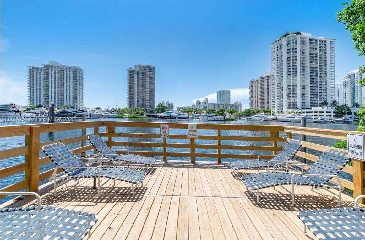 The Yacht Club At Aventura at 19877 Country Club Dr, Aventura, FL 33180 - For Rent photo 35