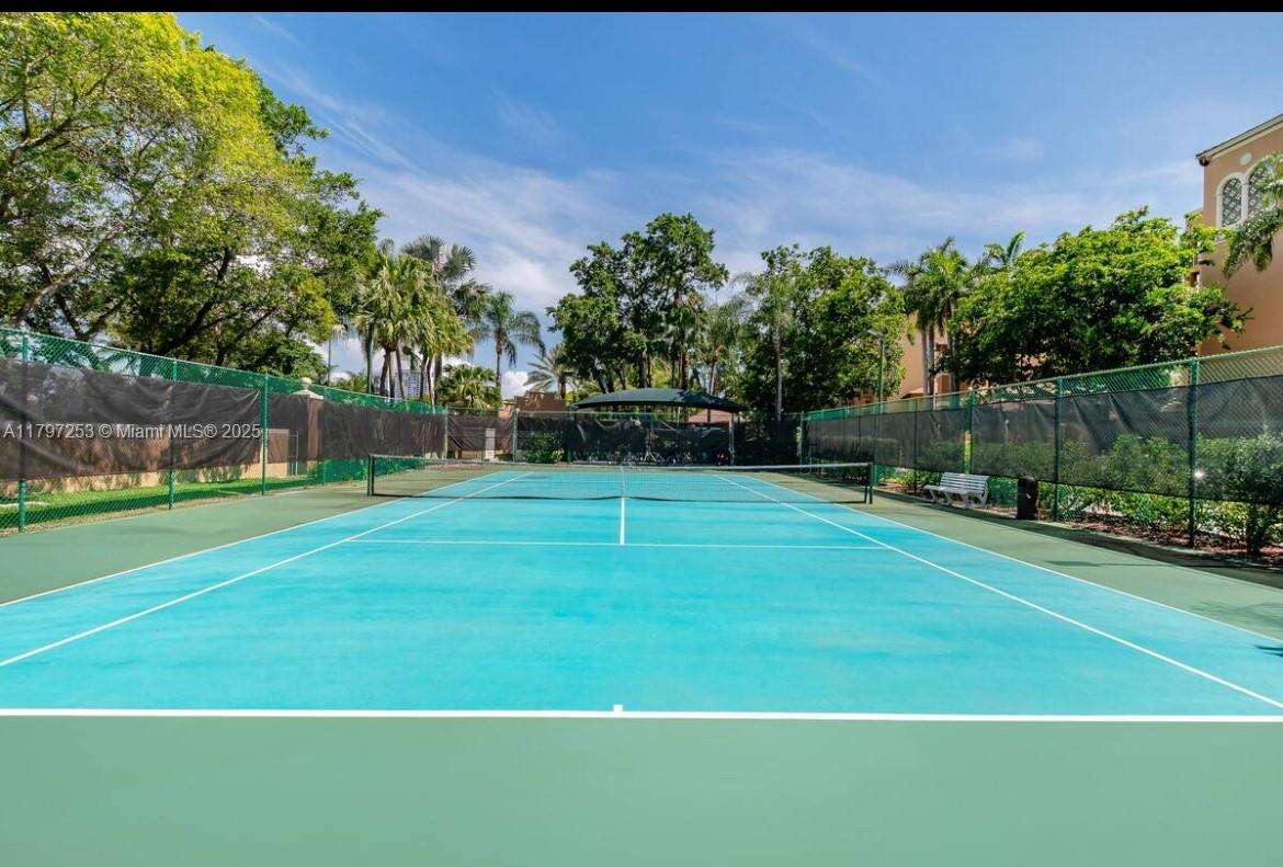 The Yacht Club At Aventura at 19877 Country Club Dr, Aventura, FL 33180 - For Rent photo 36