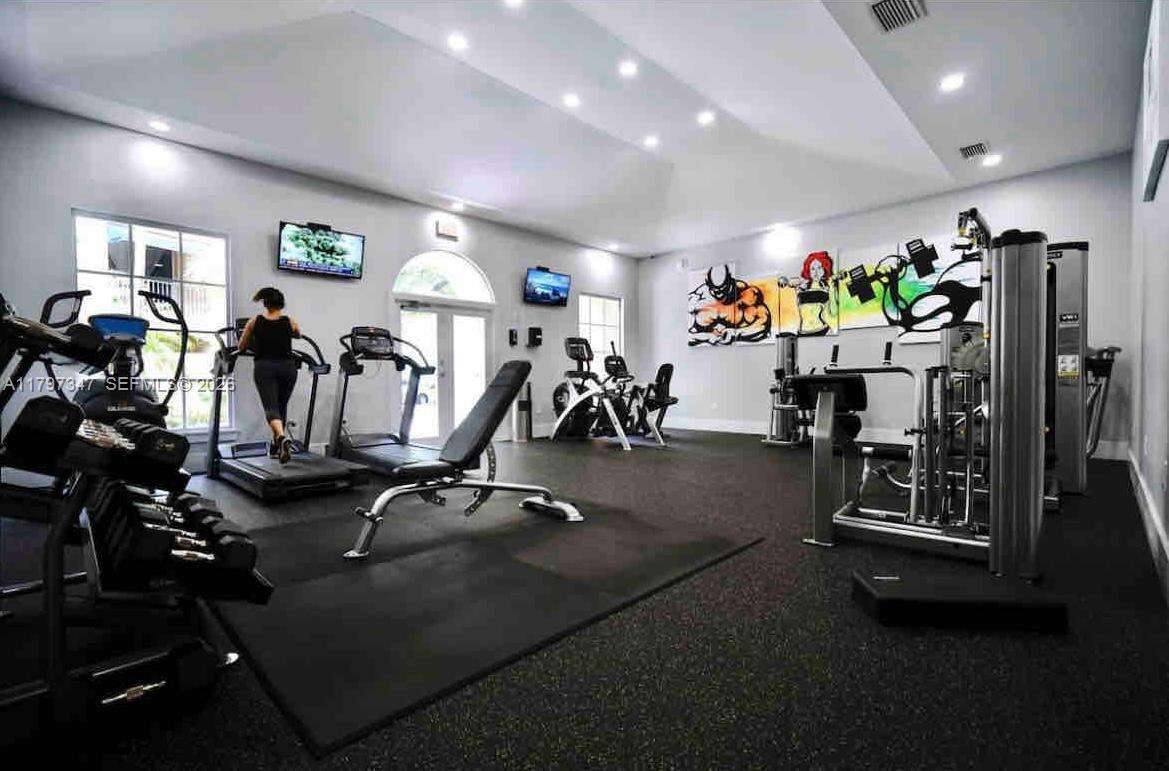 The Yacht Club At Aventura at 19701 Country Club Dr, Aventura, FL 33180 - For Rent photo 27
