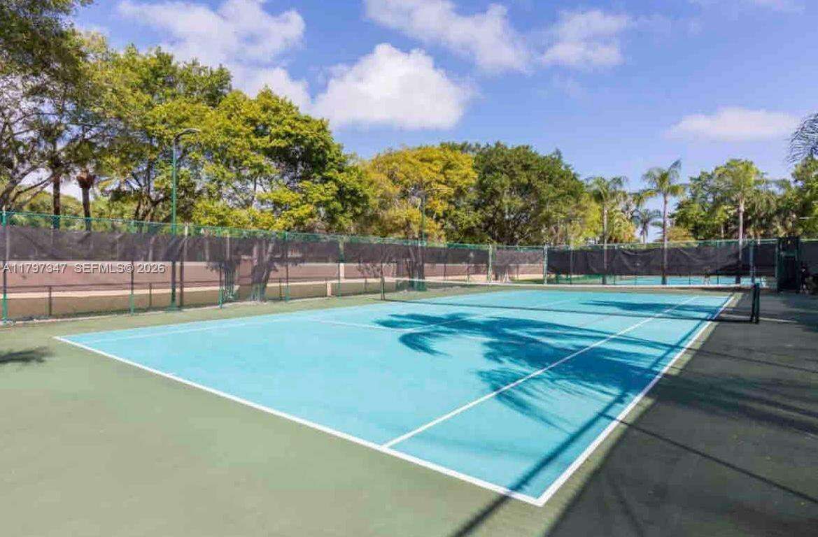 The Yacht Club At Aventura at 19701 Country Club Dr, Aventura, FL 33180 - For Rent photo 29