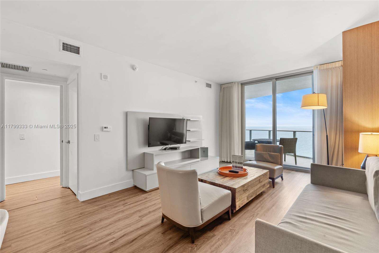 Hyde Resort at 4111 Ocean Dr, Hollywood, FL 33019 - For Rent photo 19