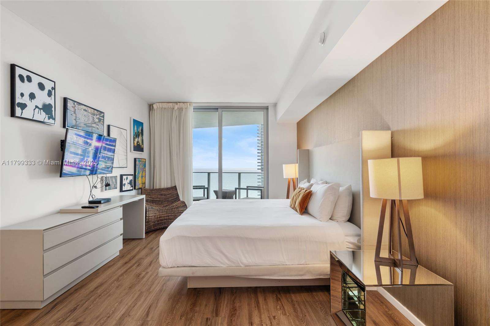 Hyde Resort at 4111 Ocean Dr, Hollywood, FL 33019 - For Rent photo 21