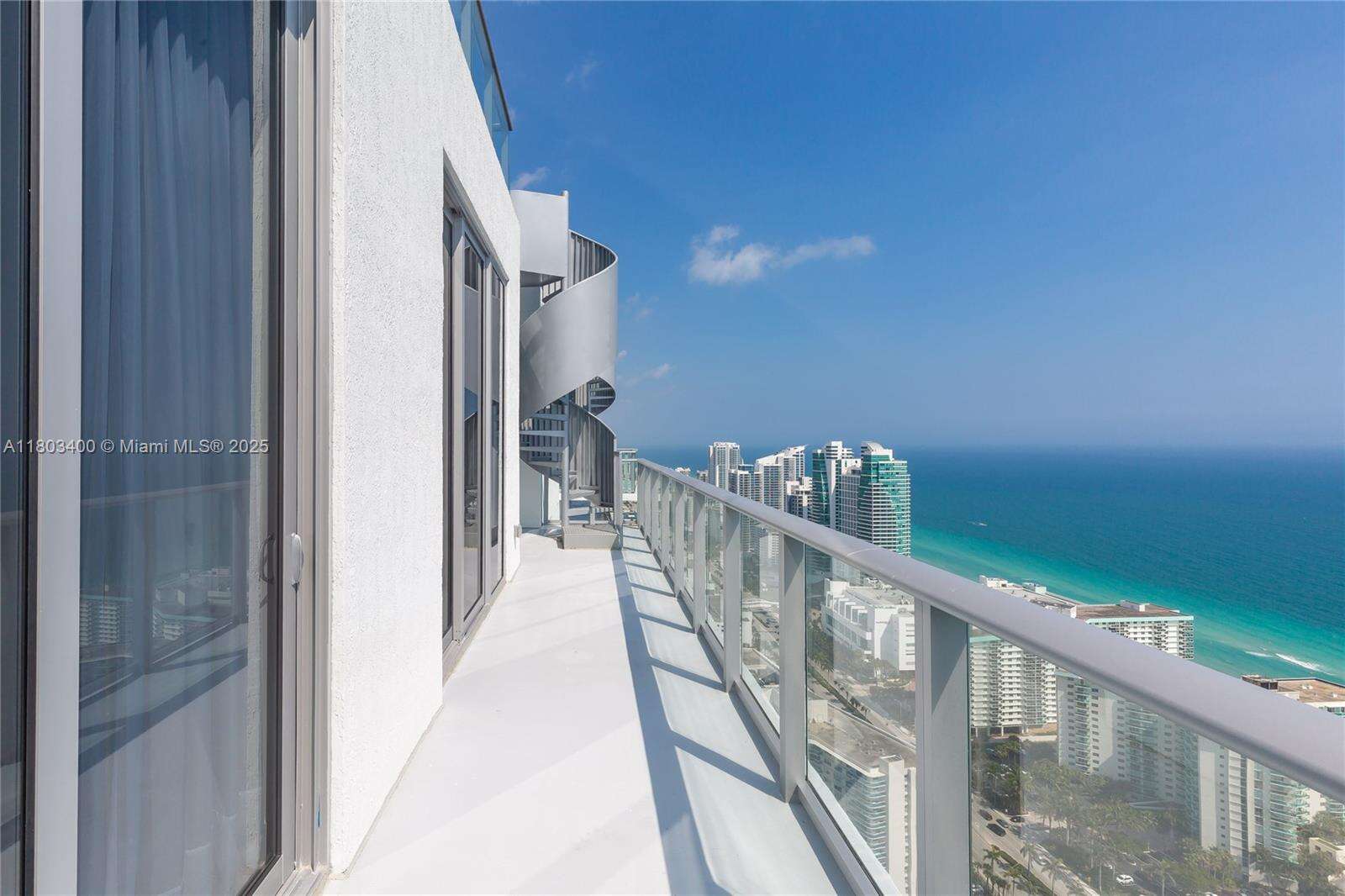 Hyde Beach House at 4010 Ocean Dr, Hollywood, FL 33019 - For Rent photo 27