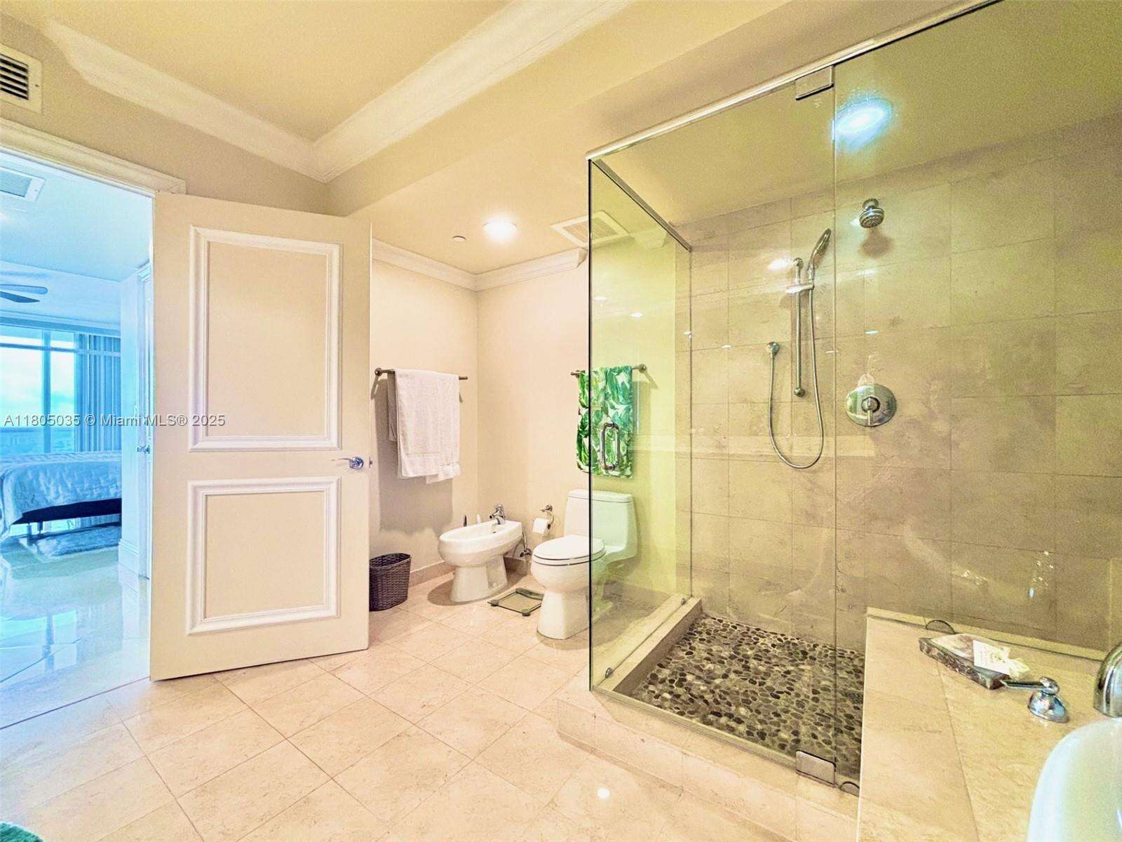 The Beach Club Two at 1830 Ocean Dr, Hallandale Beach, FL 33009 - For Rent photo 42