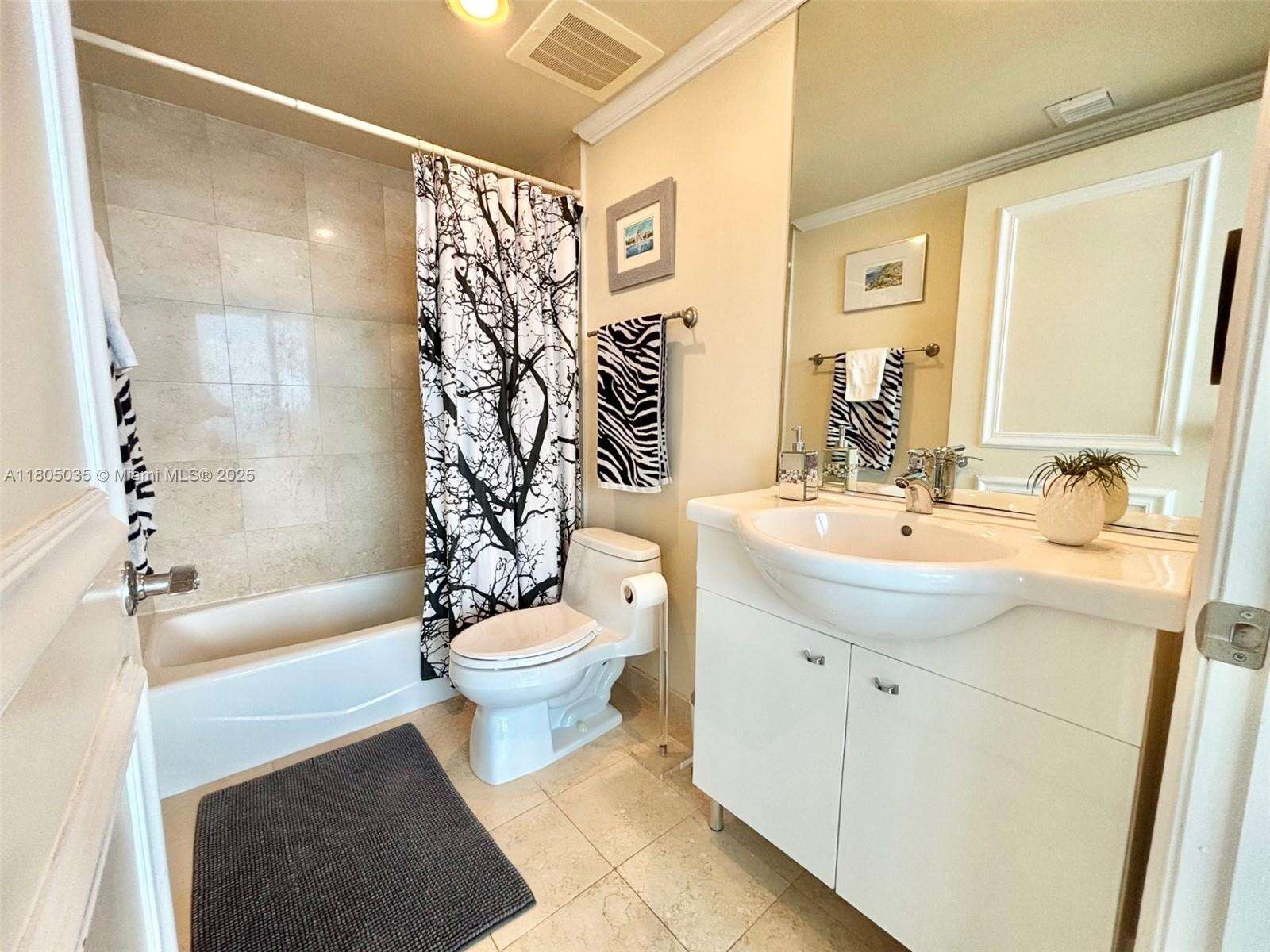 The Beach Club Two at 1830 Ocean Dr, Hallandale Beach, FL 33009 - For Rent photo 62