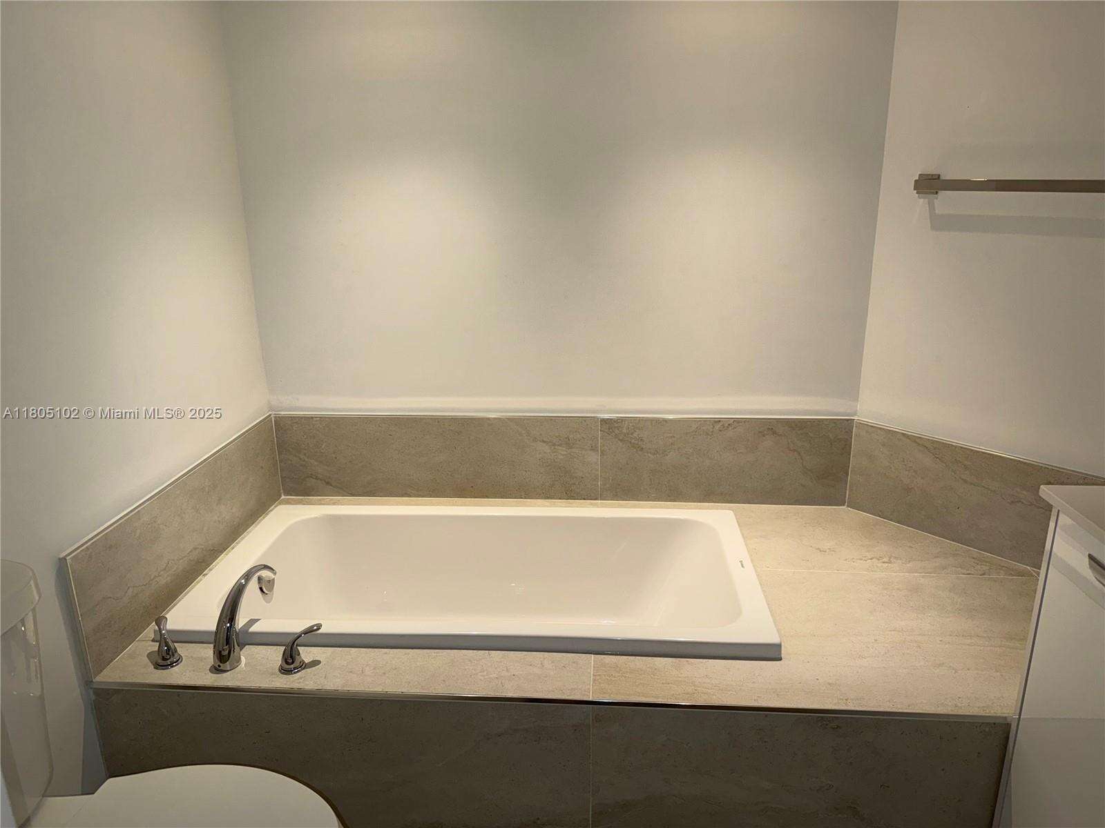 1000 Williams Island at 1000 Island Blvd, Aventura, FL 33160 - For Rent photo 23