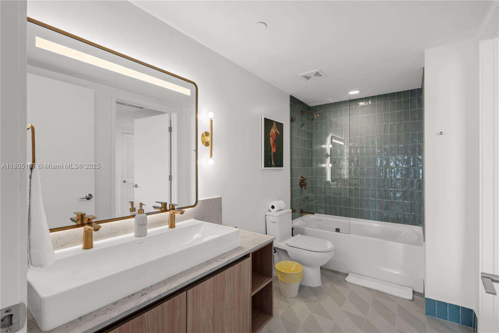 Natiivo | Gale Miami at 601 1st, Miami, FL 33132 - For Rent photo 16