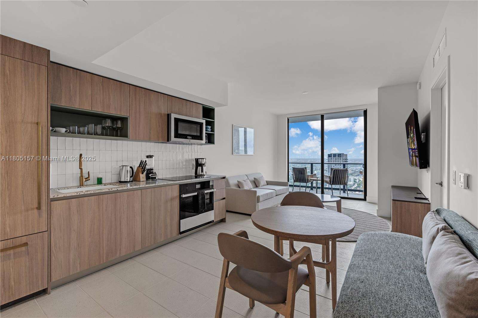 Natiivo | Gale Miami at 601 1st, Miami, FL 33132 - For Rent photo 3