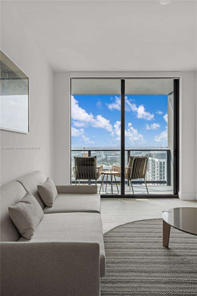 Natiivo | Gale Miami at 601 1st, Miami, FL 33132 - For Rent photo 5