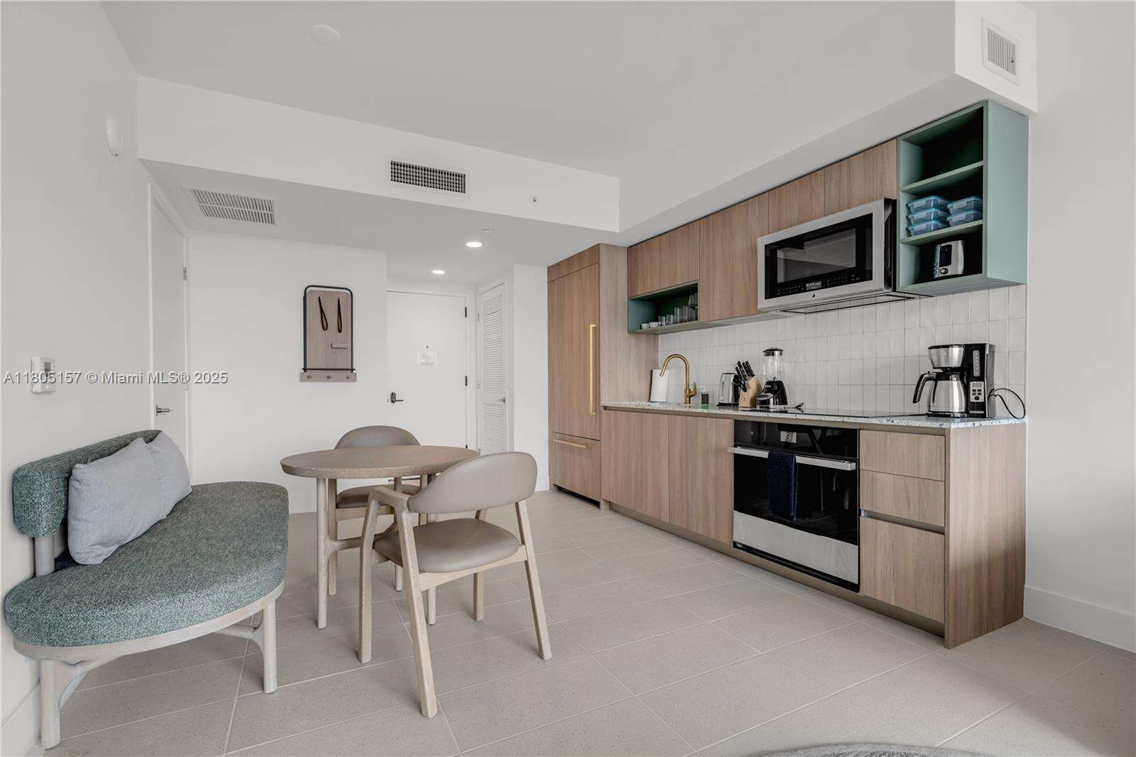 Natiivo | Gale Miami at 601 1st, Miami, FL 33132 - For Rent photo 7