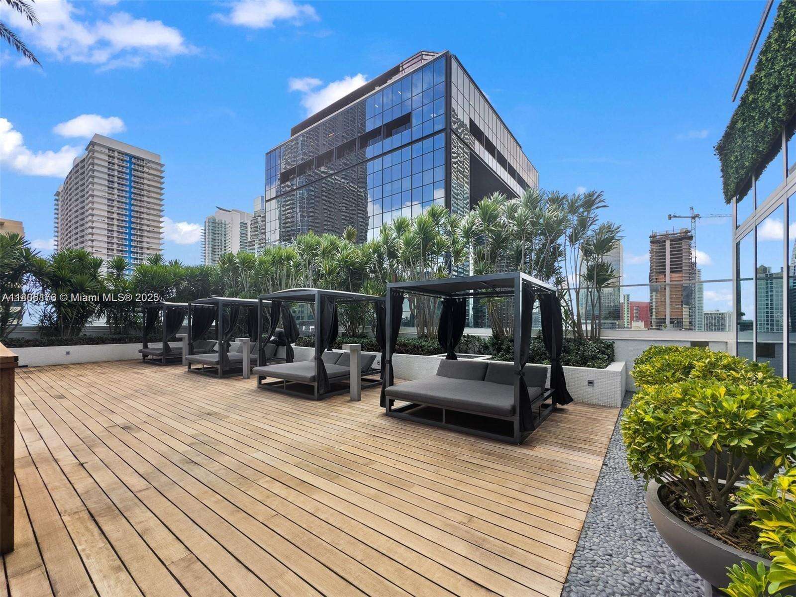 The Bond On Brickell at 1080 Brickell Ave, Miami, FL 33131 - For Rent photo 18