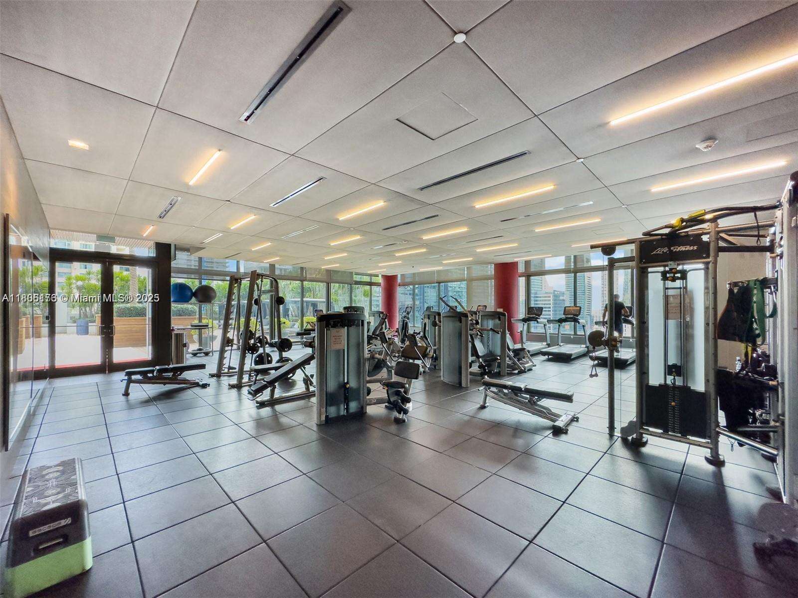 The Bond On Brickell at 1080 Brickell Ave, Miami, FL 33131 - For Rent photo 20