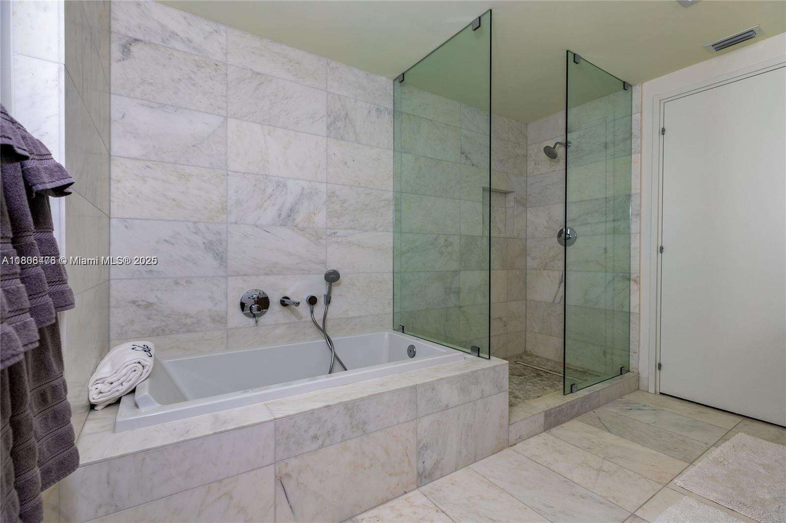 Tiffany House at 401 Birch Rd, Fort Lauderdale, FL 33304 - For Rent photo 29
