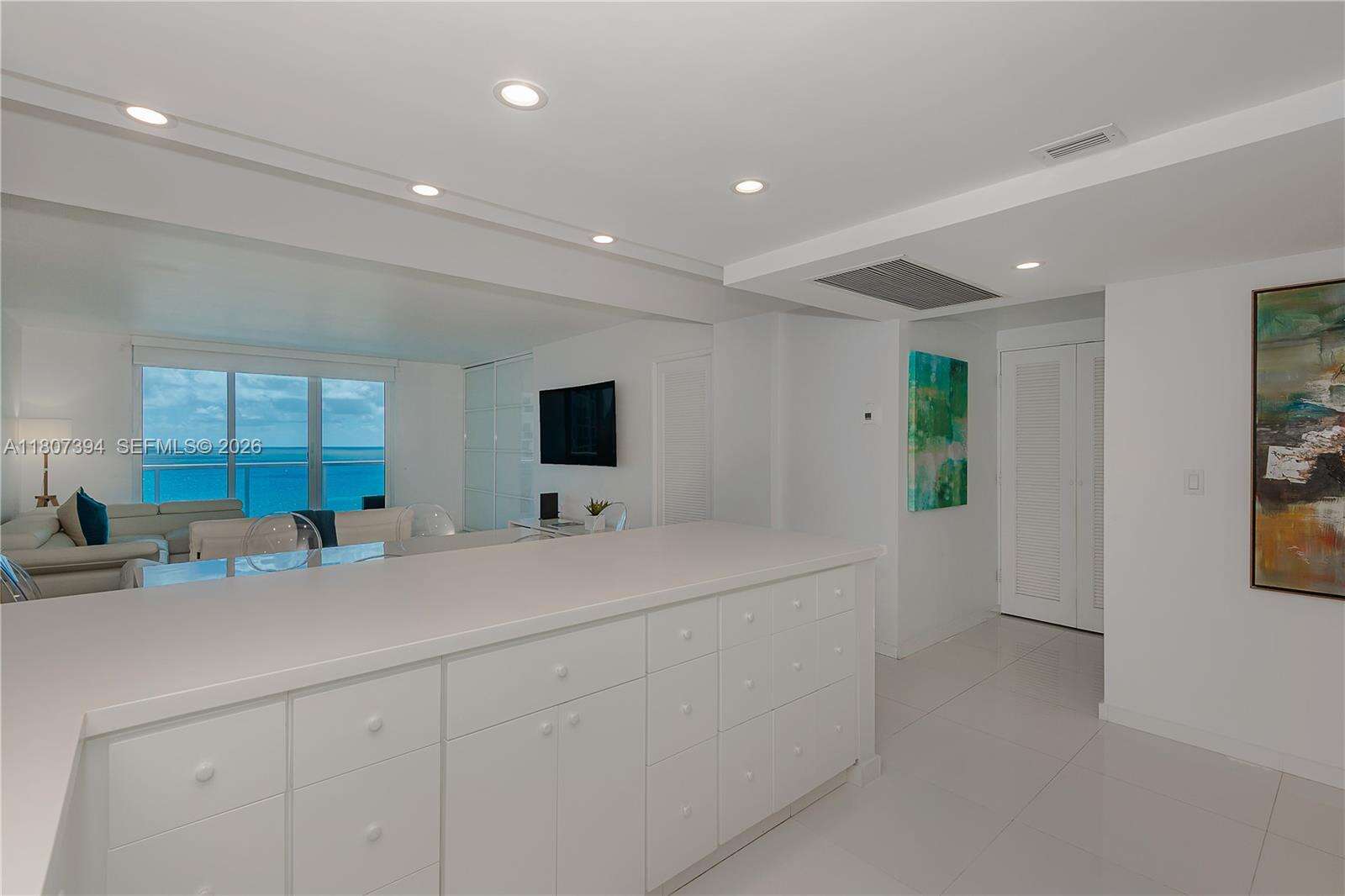 Roney Palace at 2301 Collins Ave, Miami Beach, FL 33139 - For Rent photo 16