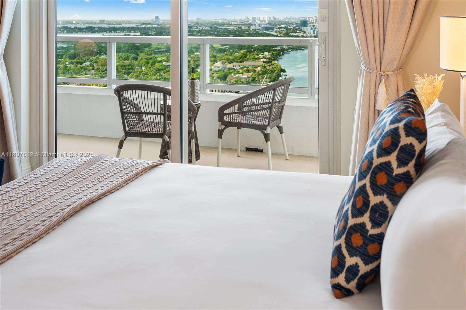 Fontainebleau 2 at 4401 Collins Ave, Miami Beach, FL 33140 - For Rent photo 14