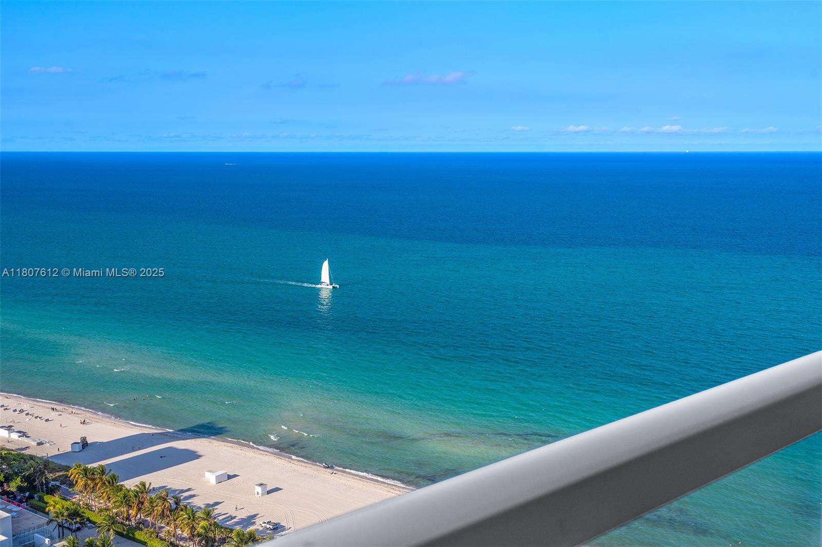 Fontainebleau 2 at 4401 Collins Ave, Miami Beach, FL 33140 - For Rent photo 25