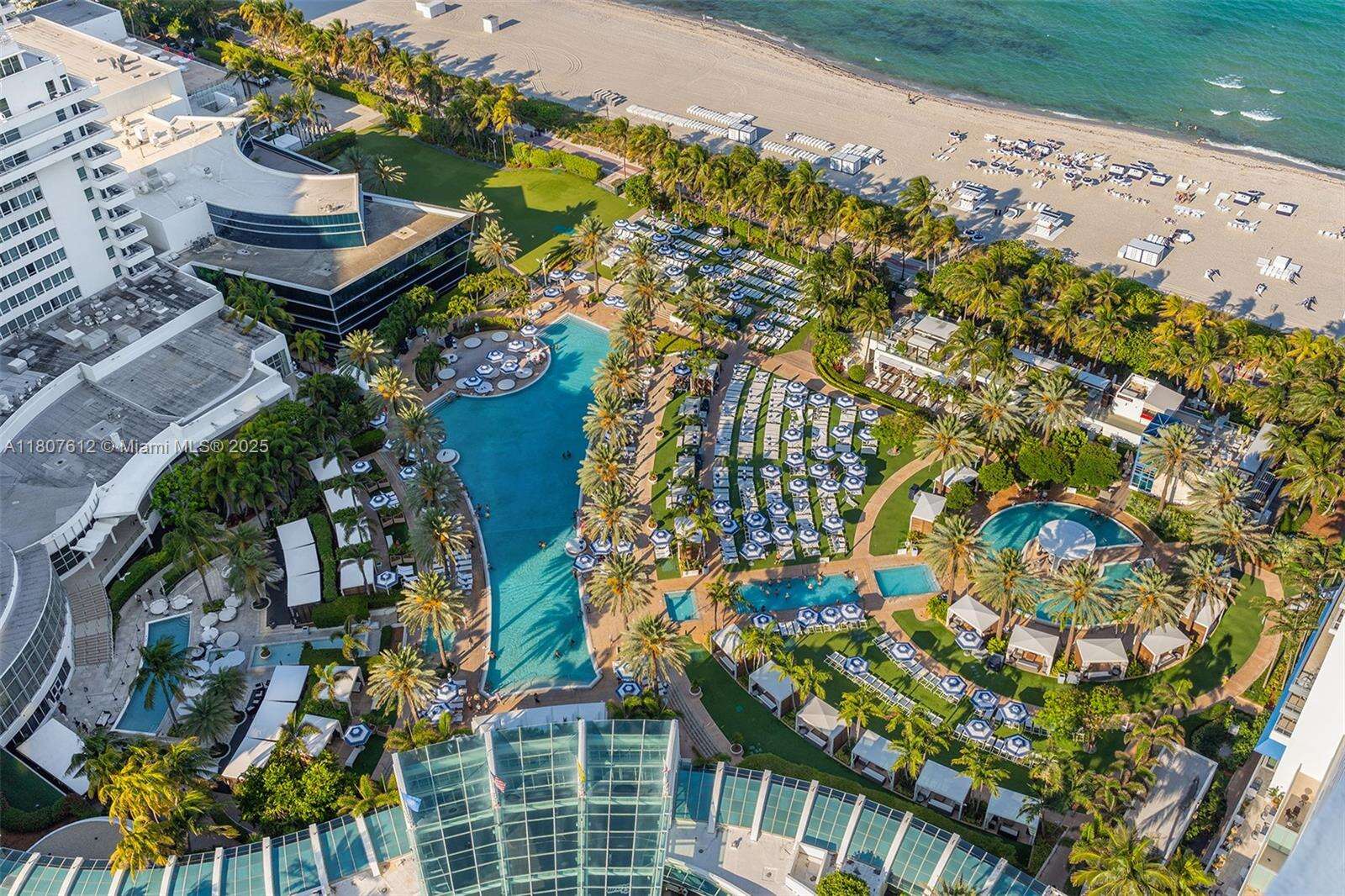 Fontainebleau 2 at 4401 Collins Ave, Miami Beach, FL 33140 - For Rent photo 26