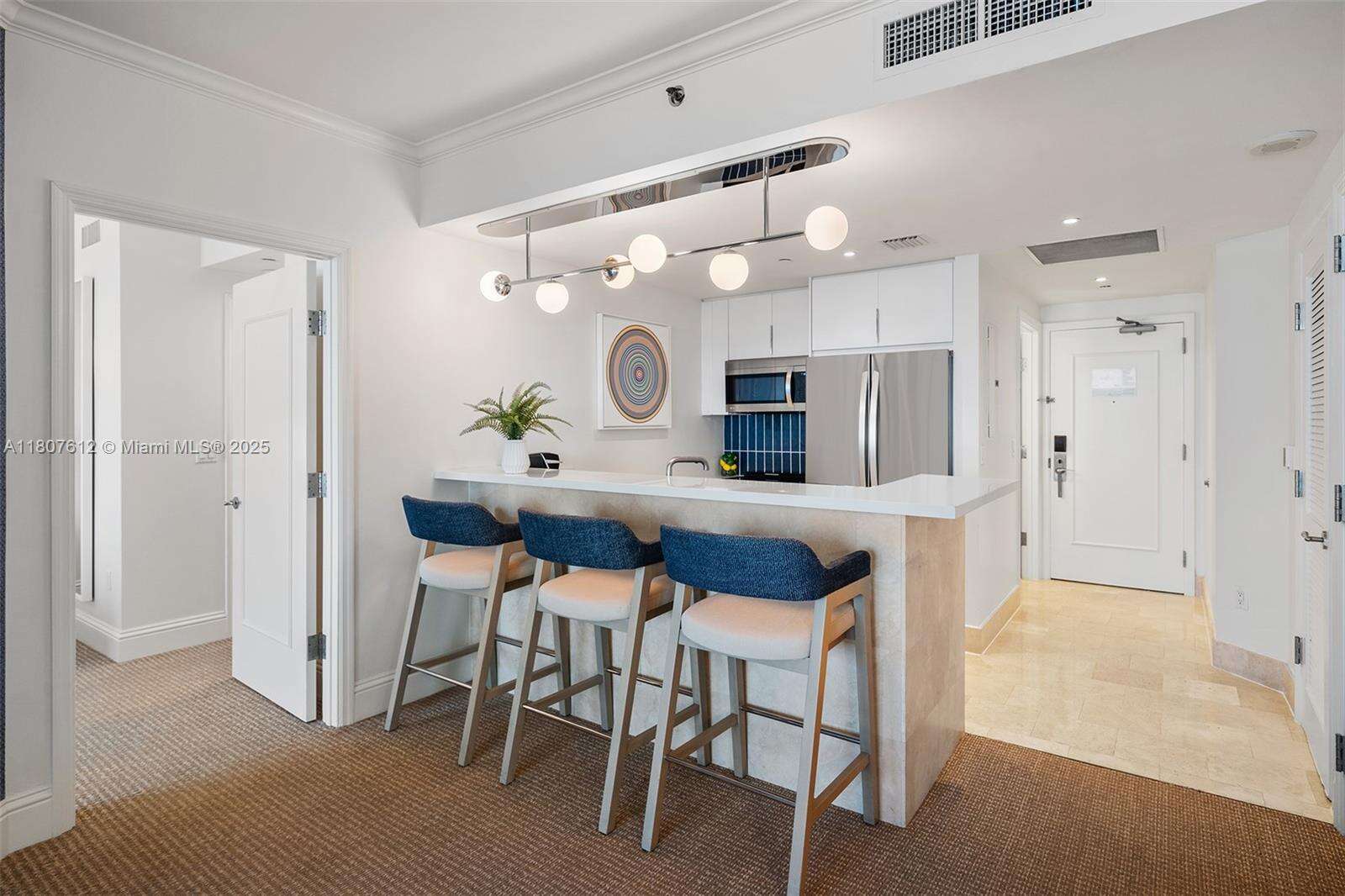 Fontainebleau 2 at 4401 Collins Ave, Miami Beach, FL 33140 - For Rent photo 8