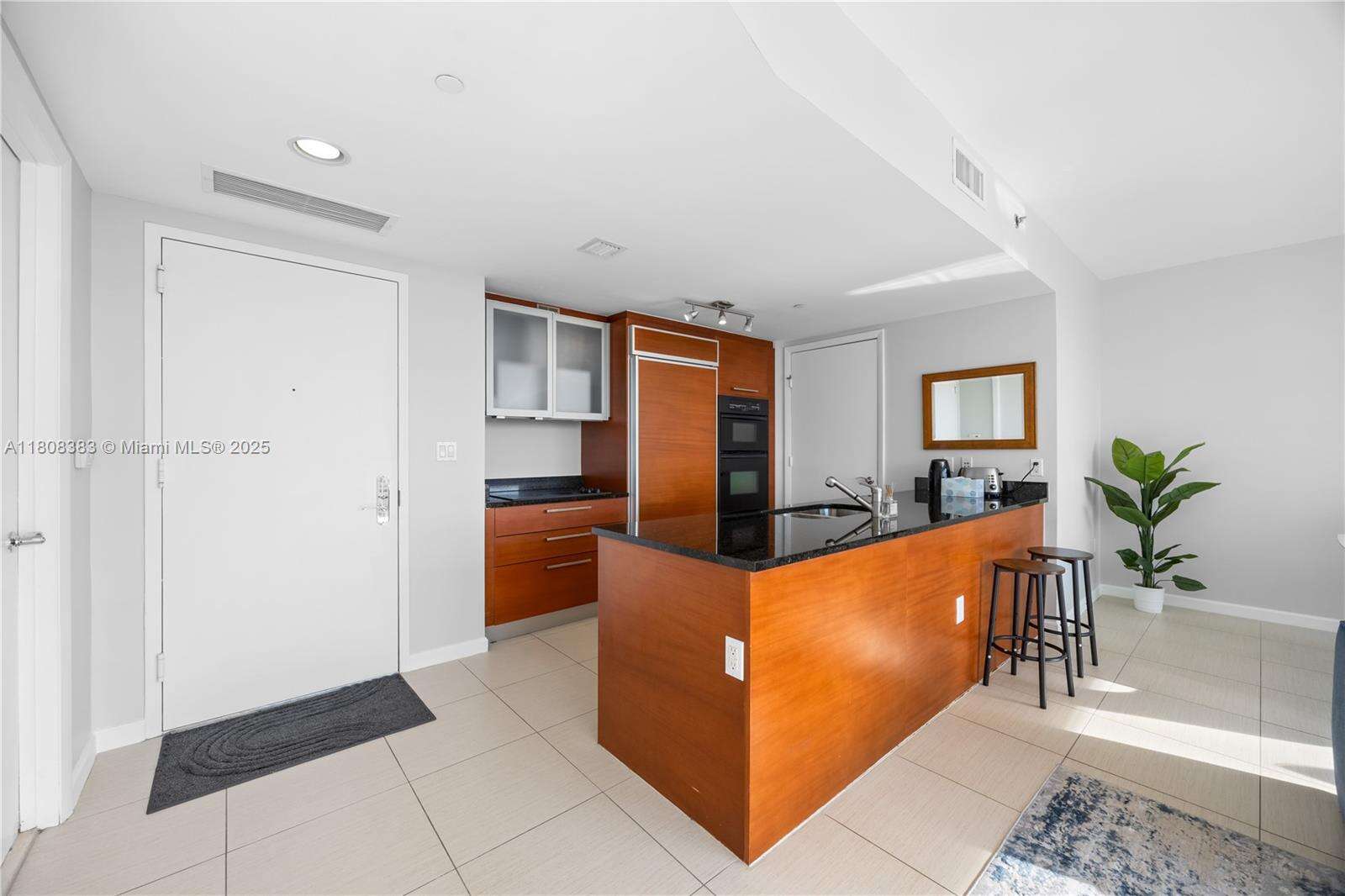 The Beach Club Two at 1830 Ocean Dr, Hallandale Beach, FL 33009 - For Rent photo 2