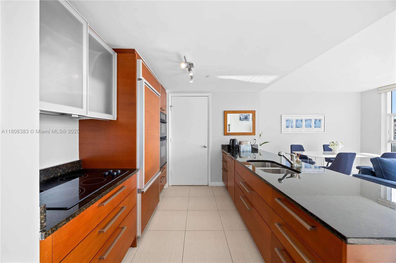 The Beach Club Two at 1830 Ocean Dr, Hallandale Beach, FL 33009 - For Rent photo 10