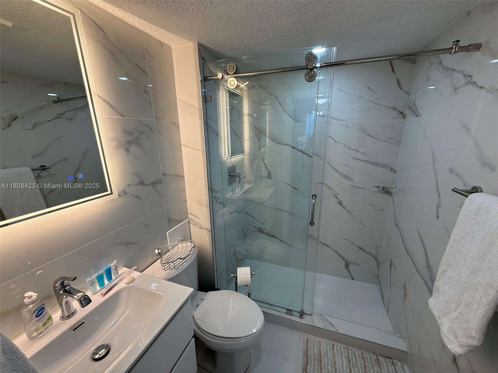 Flamingo South Beach at 1500 Bay Rd, Miami Beach, FL 33139 - For Rent photo 15
