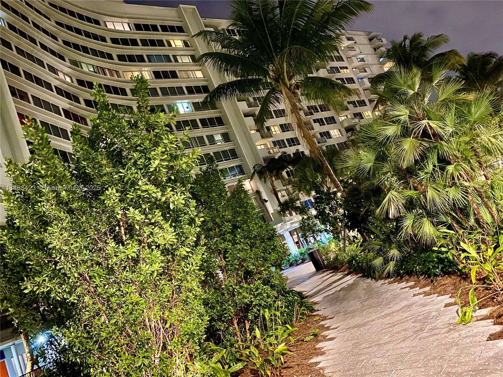 Flamingo South Beach at 1500 Bay Rd, Miami Beach, FL 33139 - For Rent photo 36