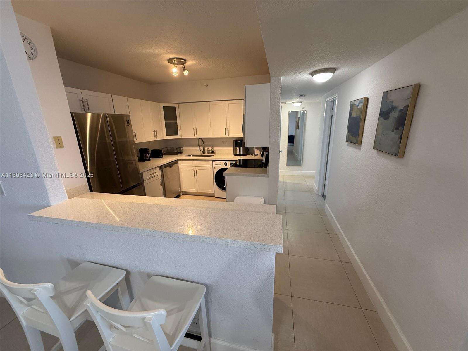 Flamingo South Beach at 1500 Bay Rd, Miami Beach, FL 33139 - For Rent photo 7