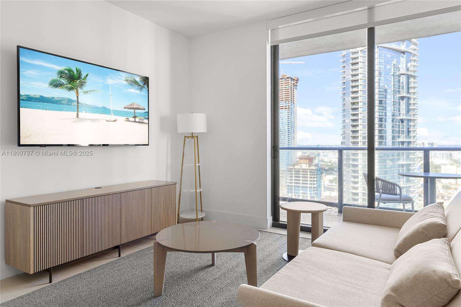 Natiivo | Gale Miami at 159 6 St, Miami, FL 33132 - For Rent photo 13