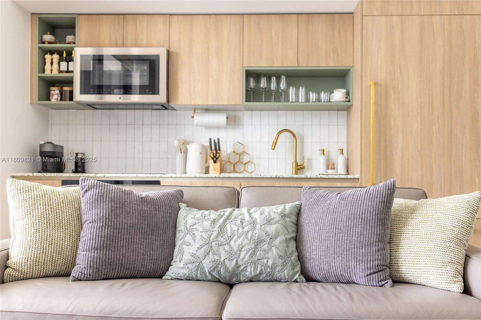Natiivo | Gale Miami at 159 6 St, Miami, FL 33132 - For Rent photo 3