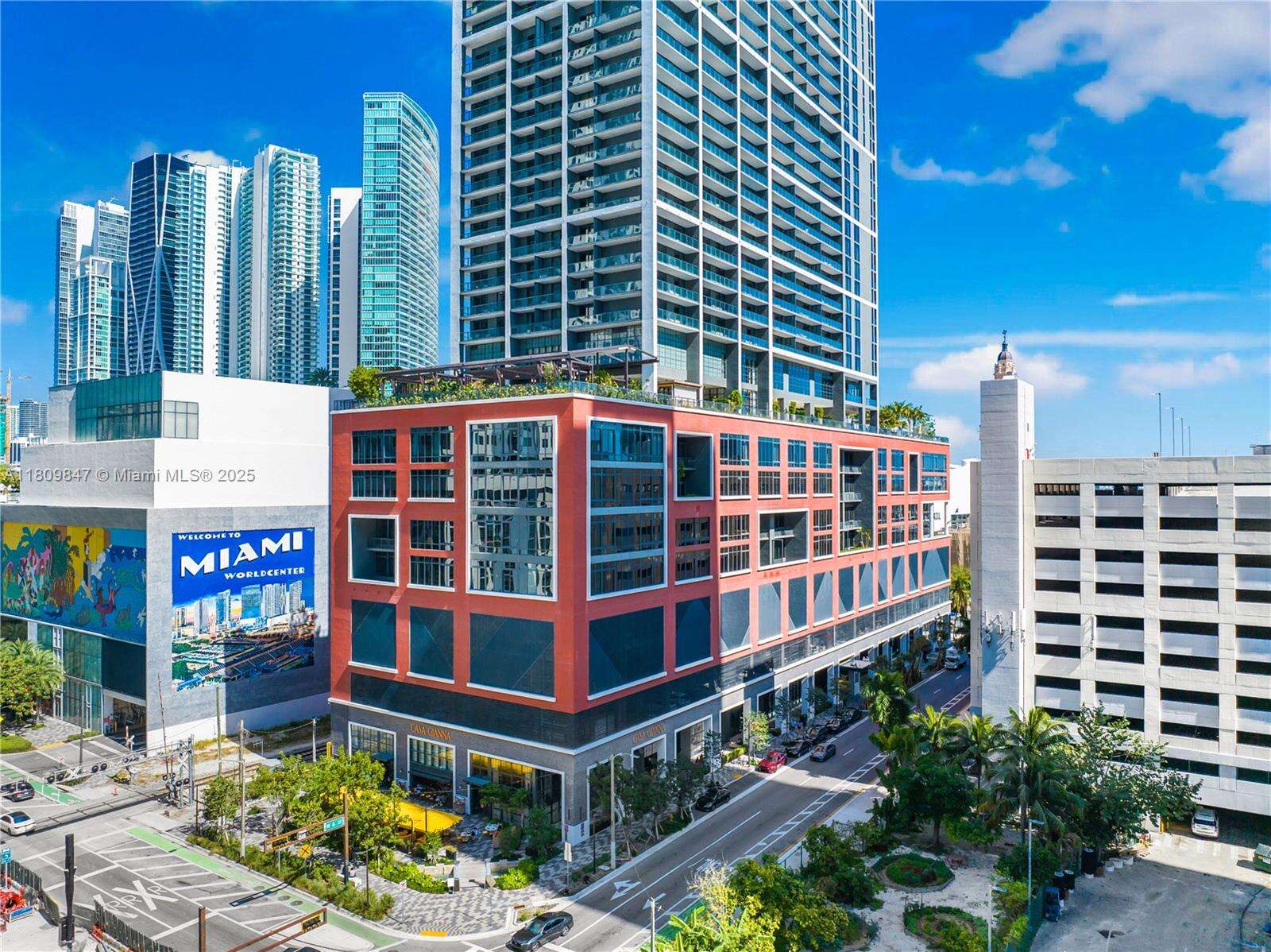 Natiivo | Gale Miami at 159 6 St, Miami, FL 33132 - For Rent photo 14