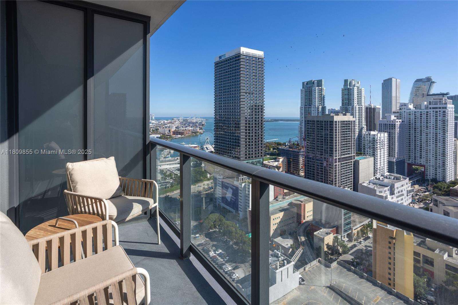Natiivo | Gale Miami at 159 6 St, Miami, FL 33132 - For Rent photo 1