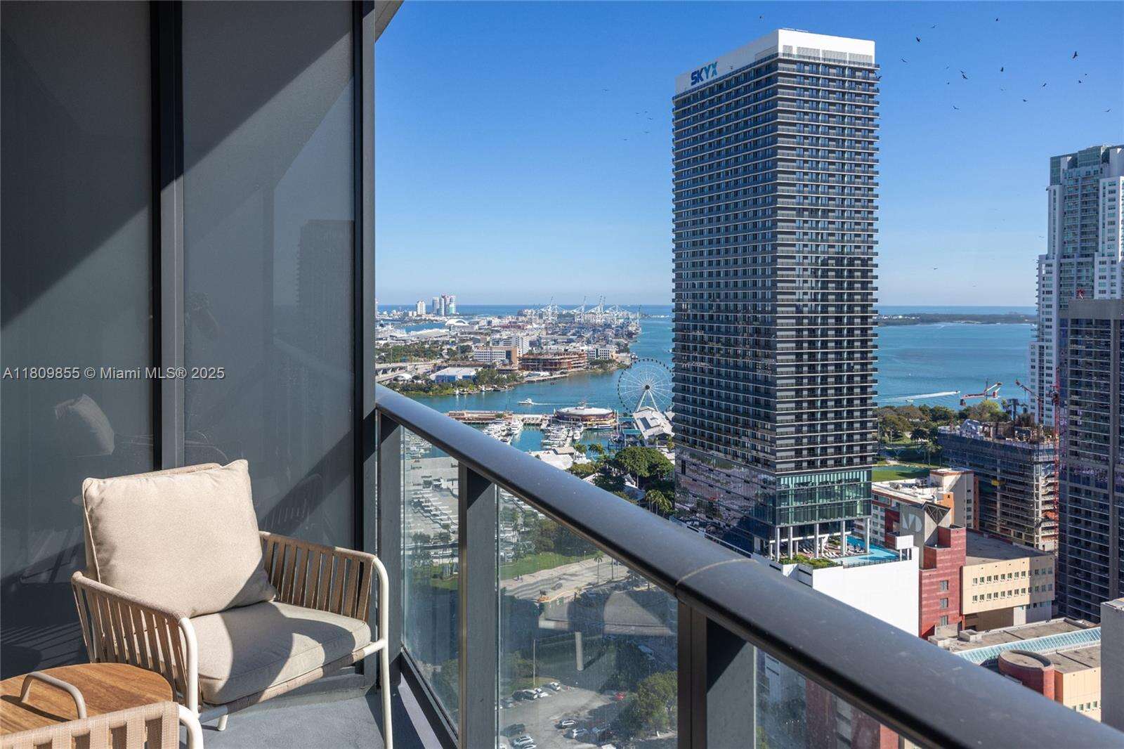 Natiivo | Gale Miami at 159 6 St, Miami, FL 33132 - For Rent photo 34