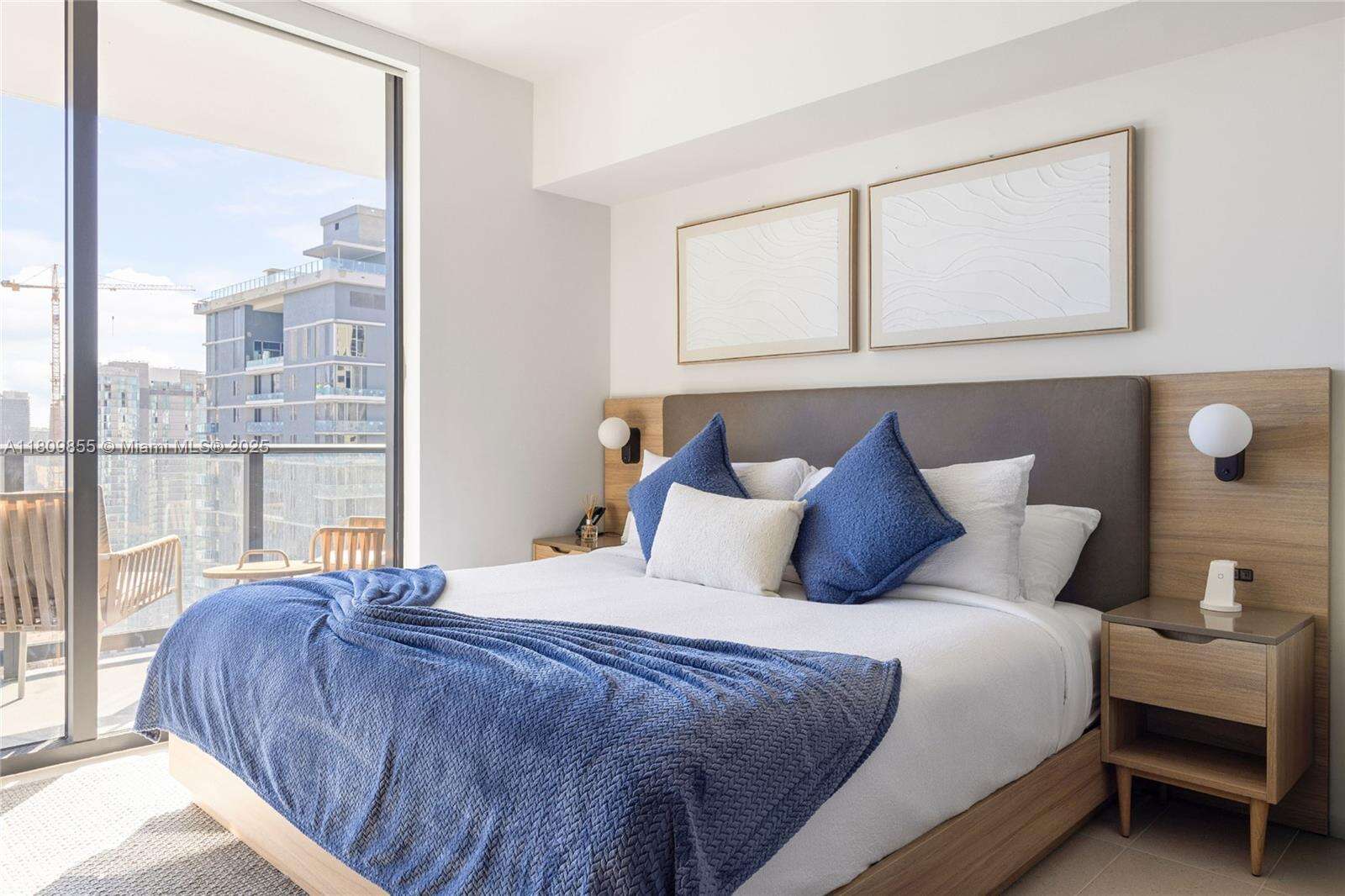 Natiivo | Gale Miami at 159 6 St, Miami, FL 33132 - For Rent photo 6