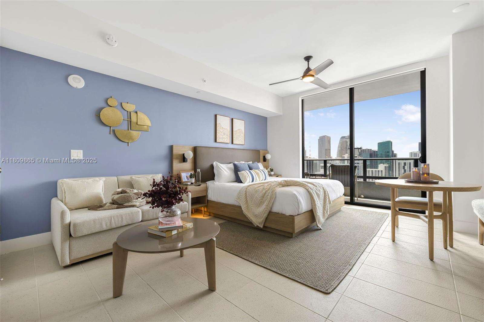 Natiivo | Gale Miami at 159 6 St, Miami, FL 33132 - For Rent photo 2