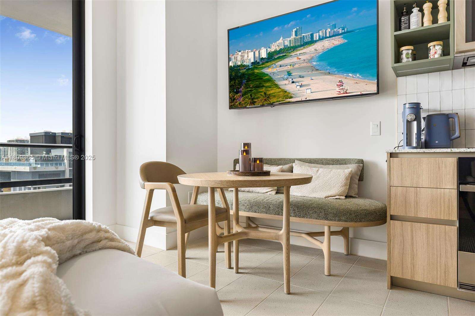Natiivo | Gale Miami at 159 6 St, Miami, FL 33132 - For Rent photo 20
