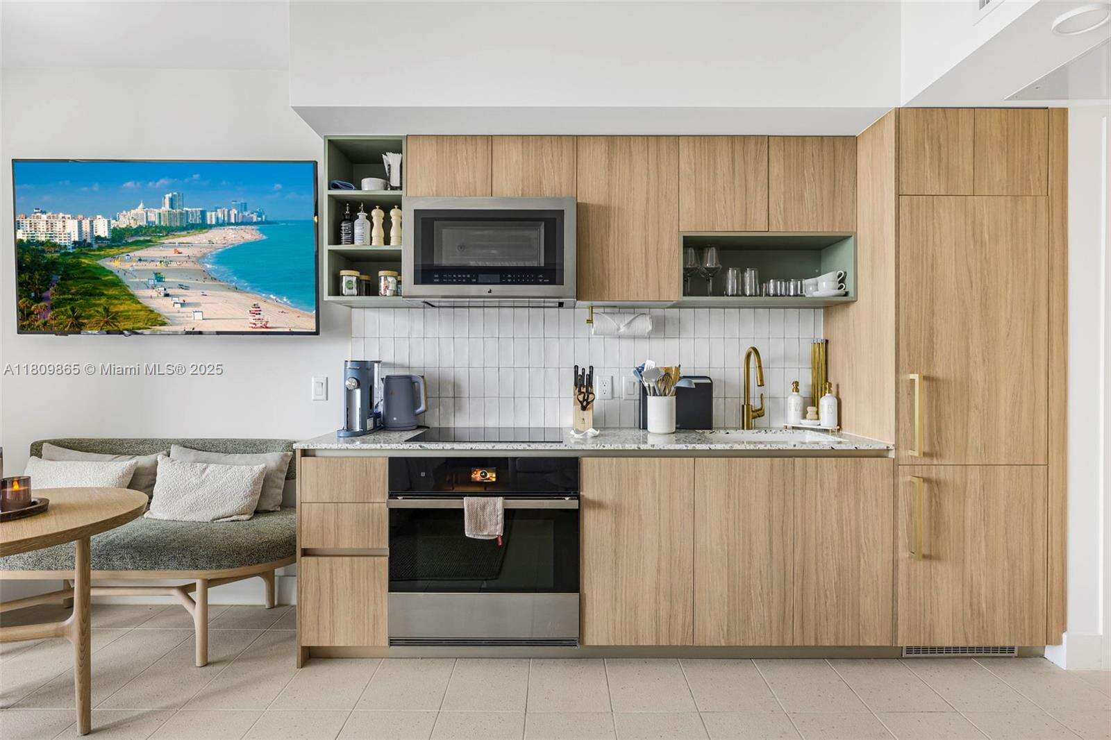 Natiivo | Gale Miami at 159 6 St, Miami, FL 33132 - For Rent photo 24