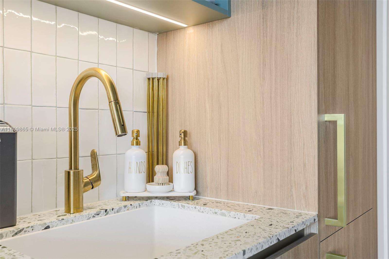 Natiivo | Gale Miami at 159 6 St, Miami, FL 33132 - For Rent photo 30