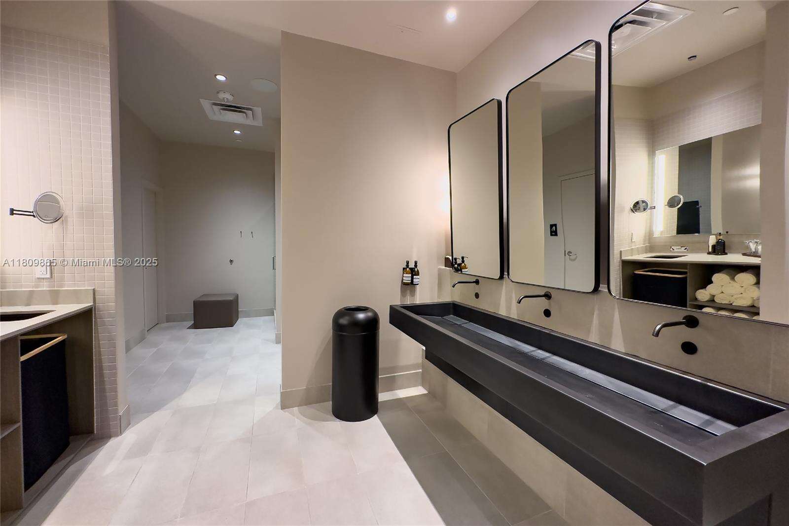 Natiivo | Gale Miami at 159 6 St, Miami, FL 33132 - For Rent photo 68