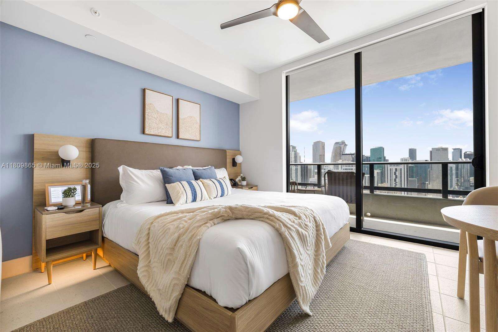Natiivo | Gale Miami at 159 6 St, Miami, FL 33132 - For Rent photo 8