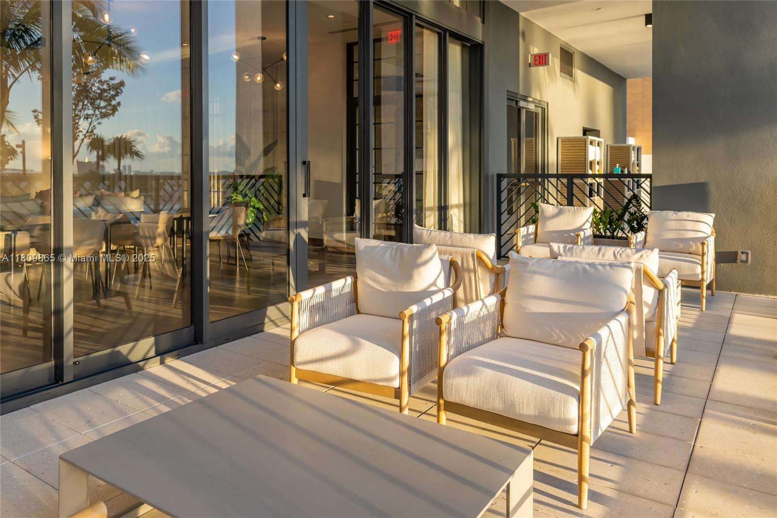Natiivo | Gale Miami at 159 6 St, Miami, FL 33132 - For Rent photo 81