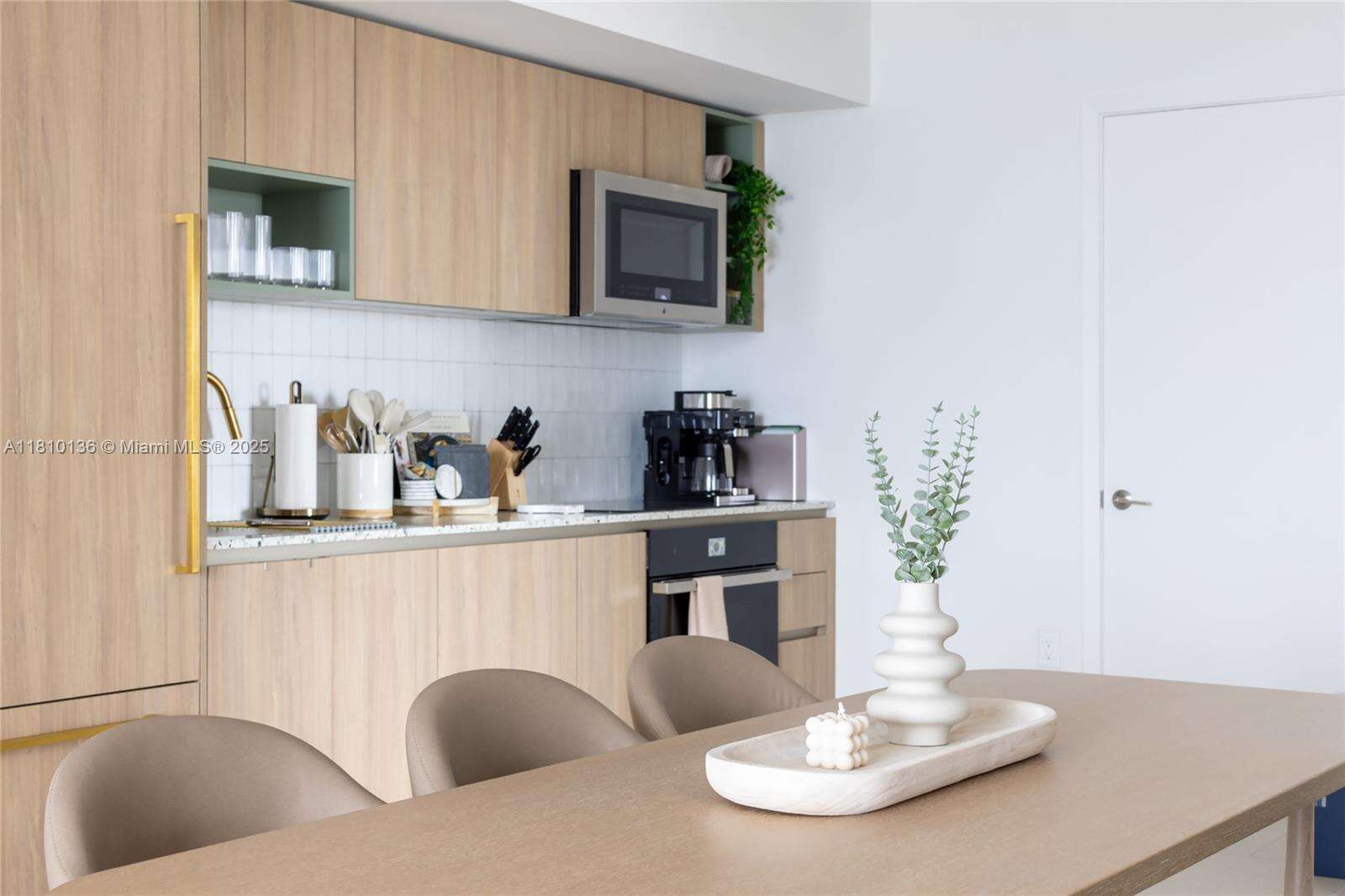 Natiivo | Gale Miami at 159 6 St, Miami, FL 33132 - For Rent photo 16