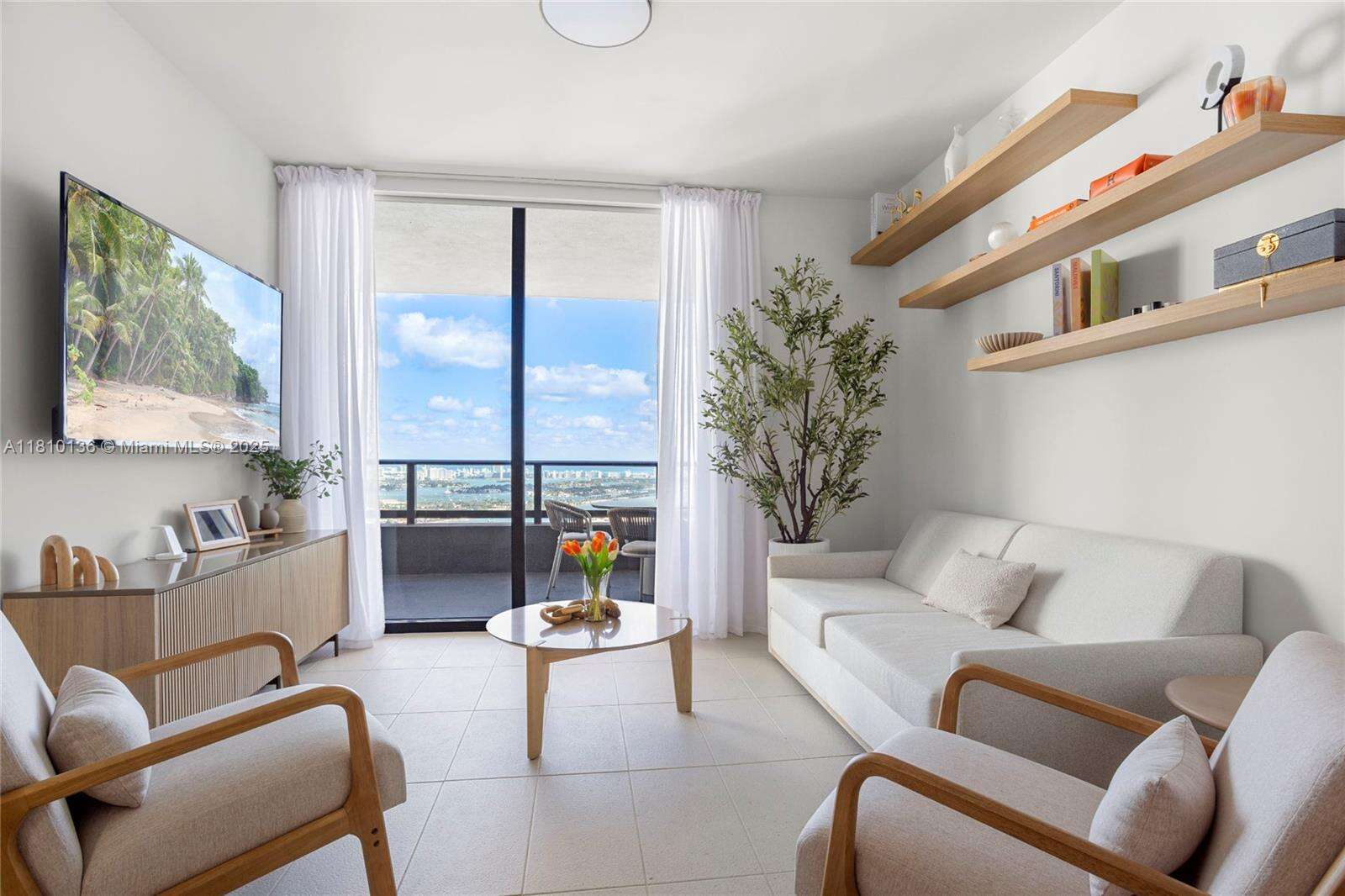 Natiivo | Gale Miami at 159 6 St, Miami, FL 33132 - For Rent photo 18