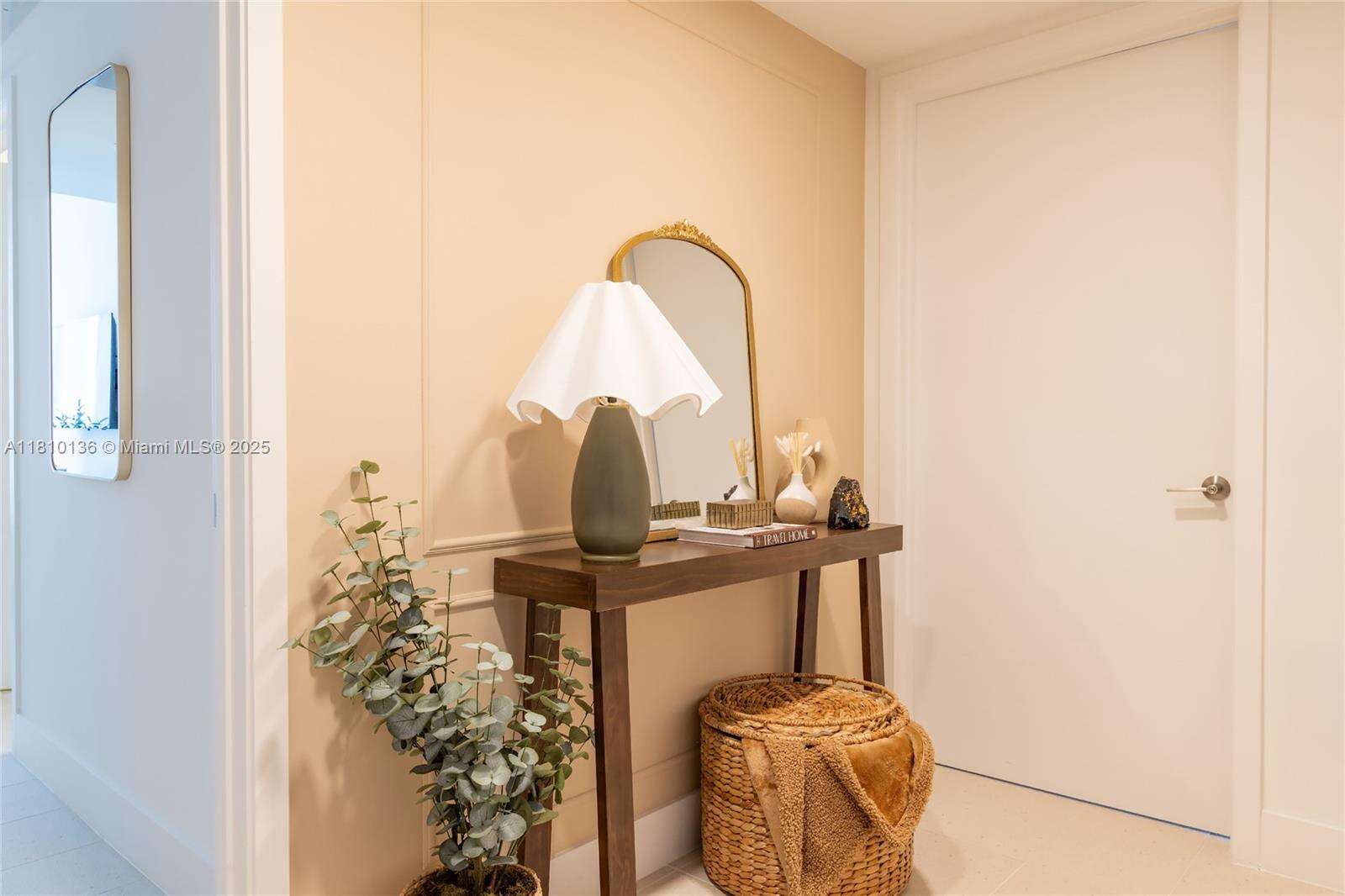 Natiivo | Gale Miami at 159 6 St, Miami, FL 33132 - For Rent photo 6