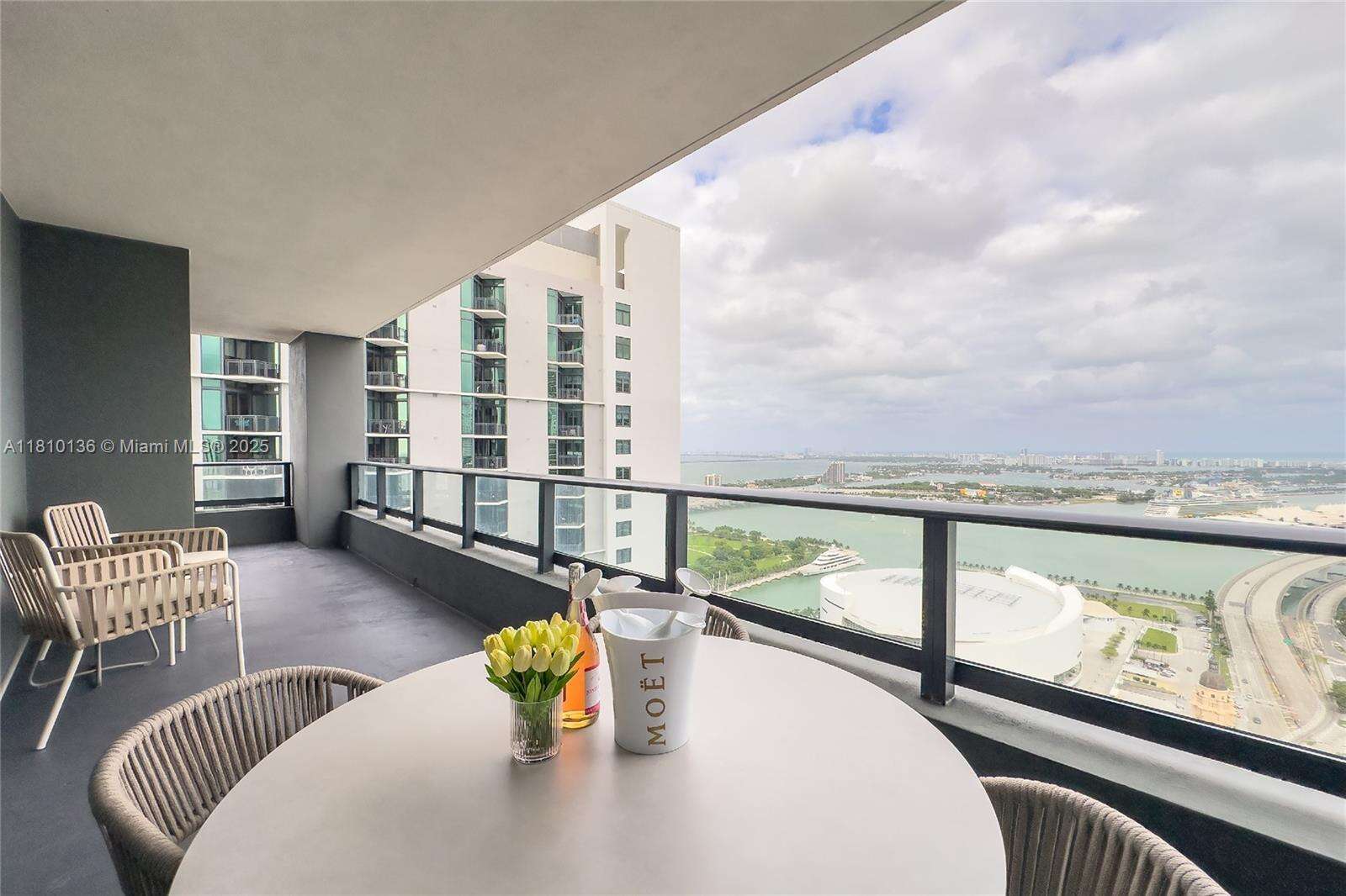Natiivo | Gale Miami at 159 6 St, Miami, FL 33132 - For Rent photo 55
