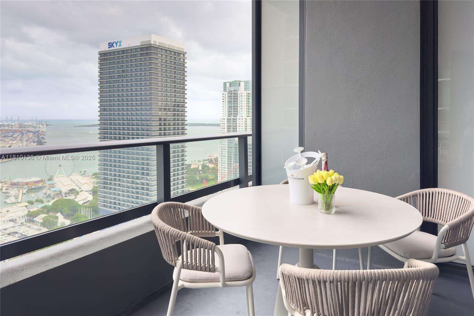 Natiivo | Gale Miami at 159 6 St, Miami, FL 33132 - For Rent photo 56