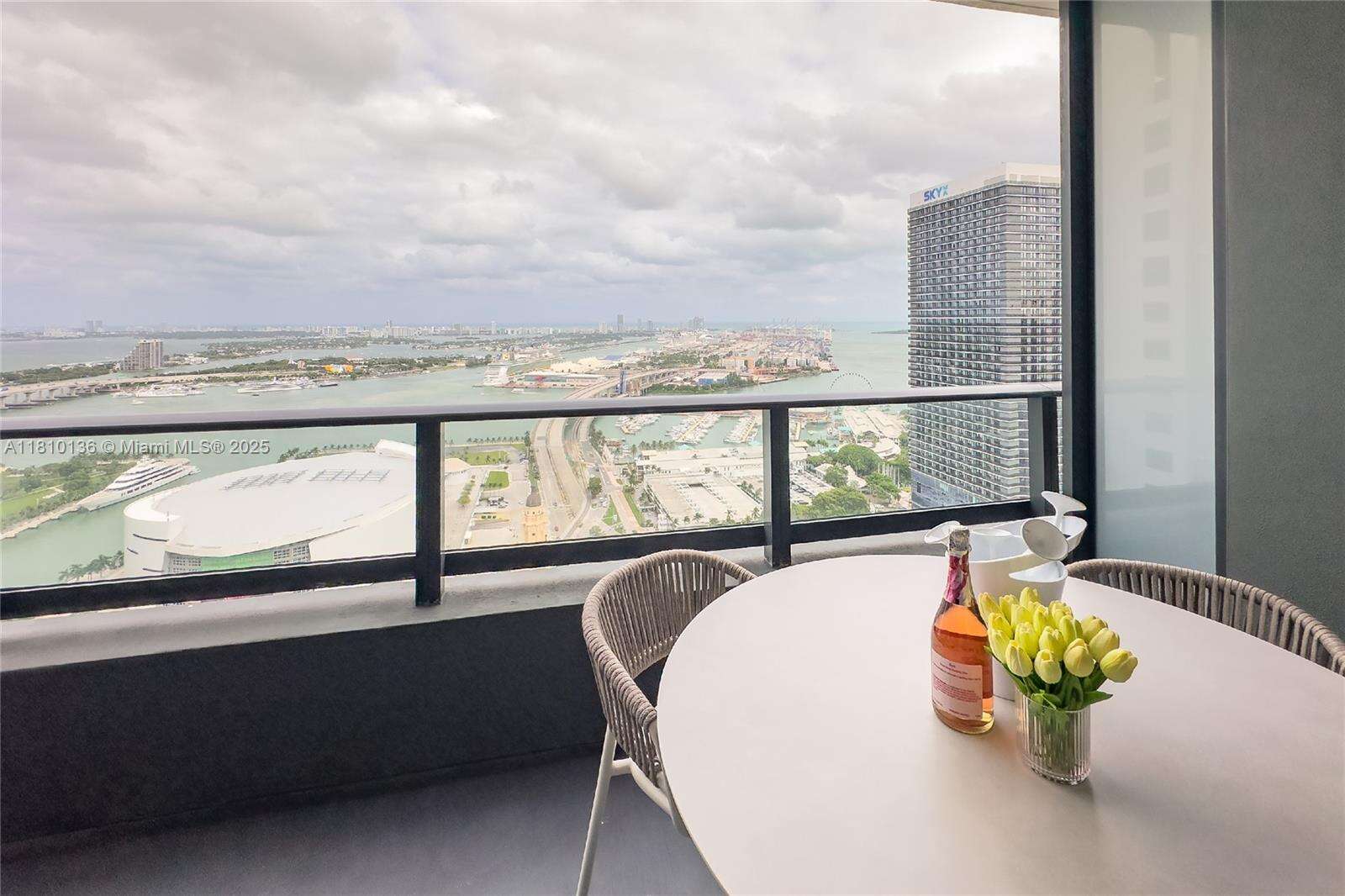 Natiivo | Gale Miami at 159 6 St, Miami, FL 33132 - For Rent photo 57