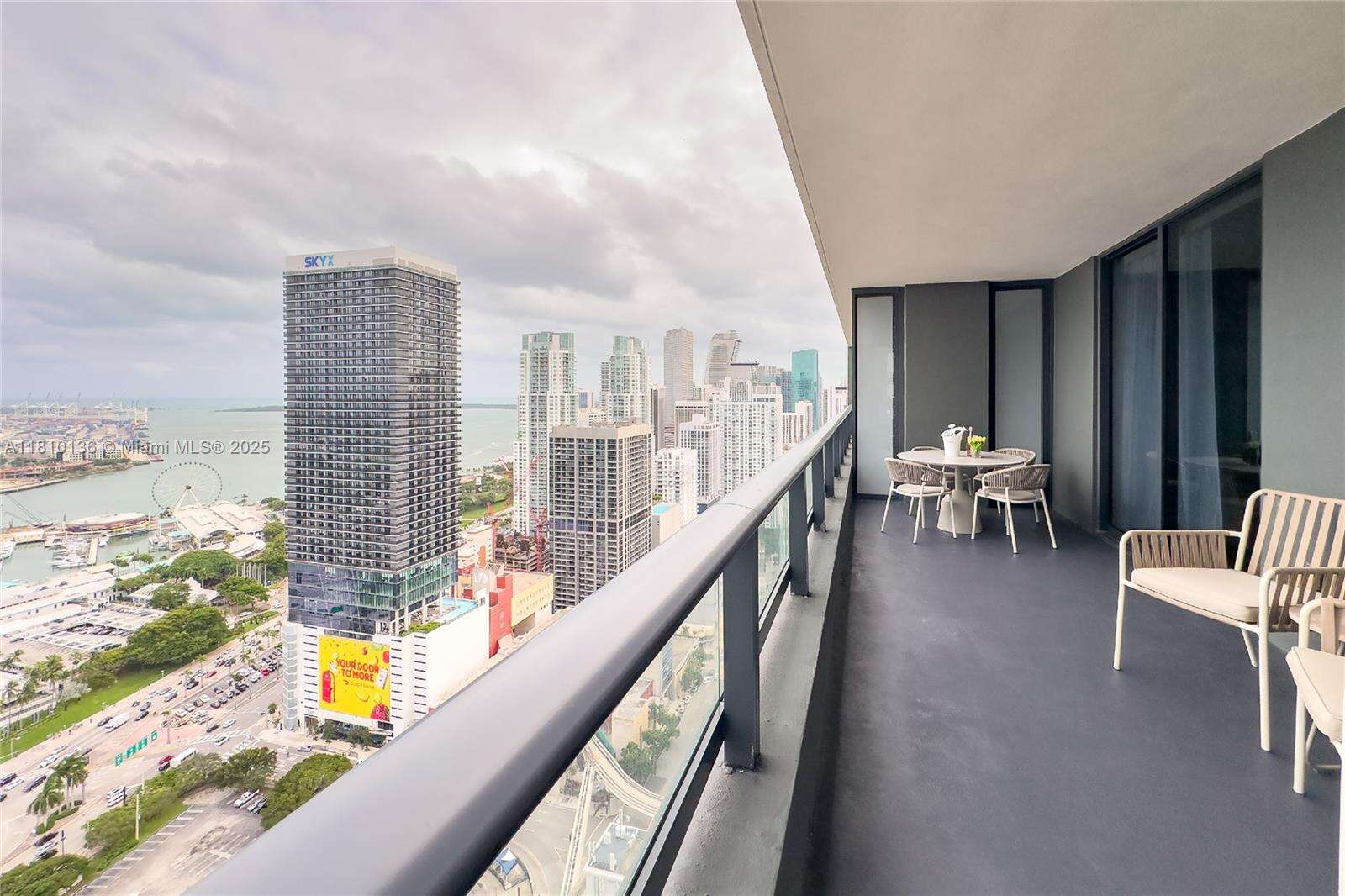Natiivo | Gale Miami at 159 6 St, Miami, FL 33132 - For Rent photo 59